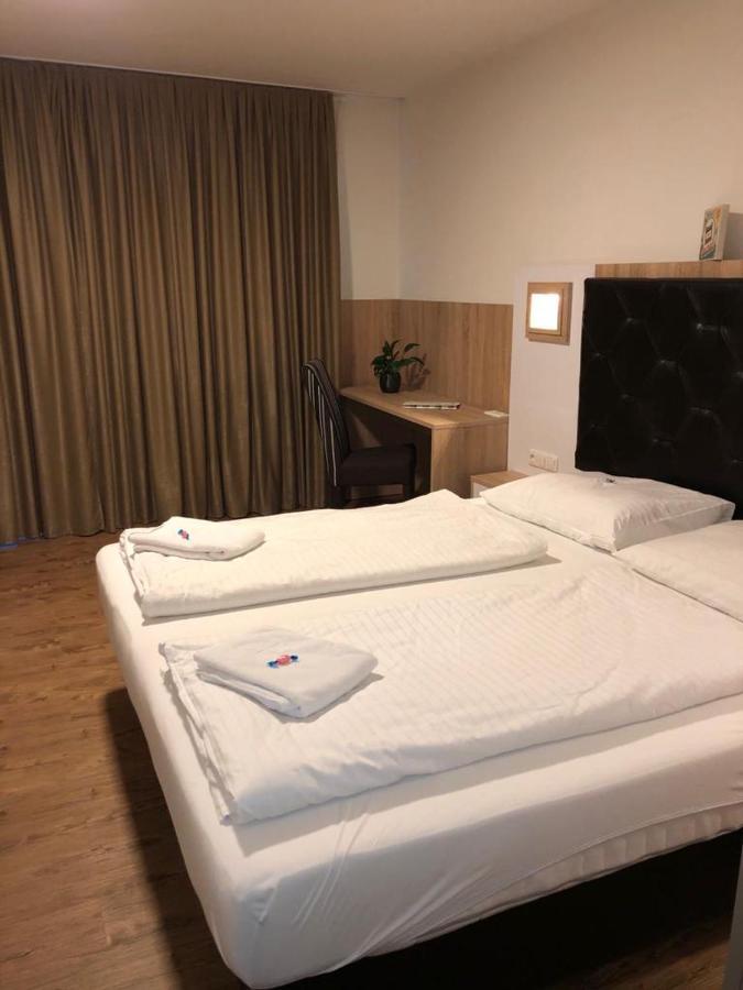 Gastehaus Penny Rooms N 哈莱恩 外观 照片