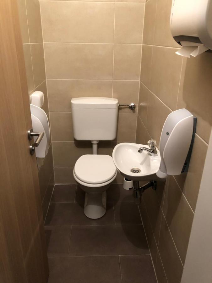 Gastehaus Penny Rooms N 哈莱恩 外观 照片
